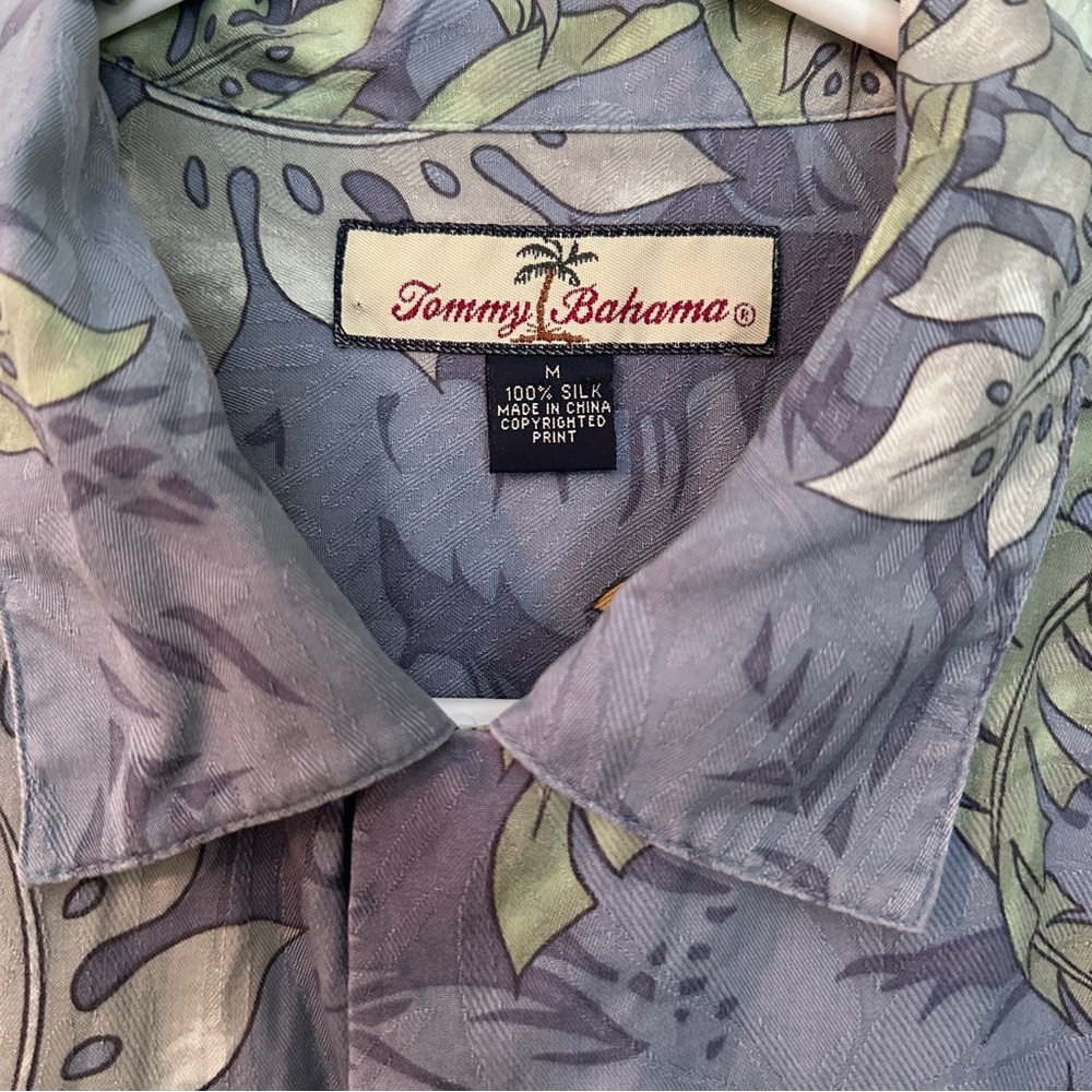 Tommy Bahama 100% Silk Tropical Floral Men's Shirt Short Sleeve Resort Medium - Picture 2 of 8